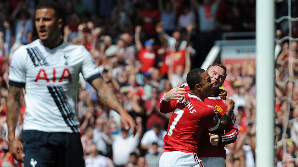 Manchester United celebrate their goal