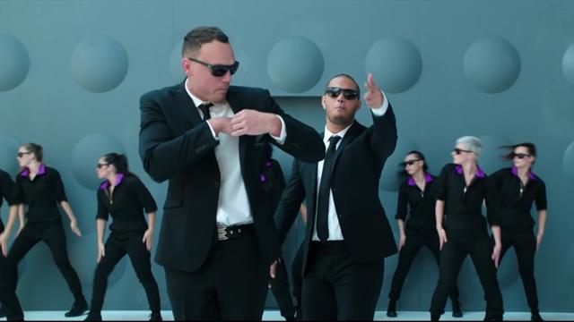 Les Néo-Zélandais se la jouent Men in Black dans un spot délirant