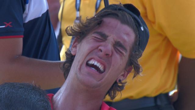 Une cuisse en feu, un service à la cuillère et un abandon : le calvaire de Kokkinakis face à Gasquet