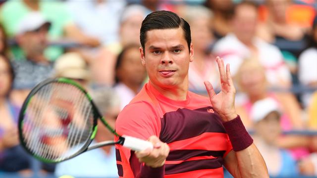 Раонич выиграл турнир в Санкт-Петербурге