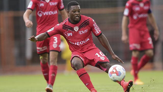 Dijon rate le grand 8 et laisse Metz se rapprocher