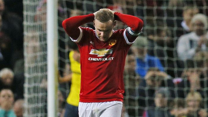 Manchester United's Wayne Rooney looks dejected