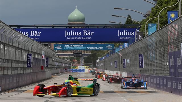Di Grassi échappe à l'hécatombe et l'emporte