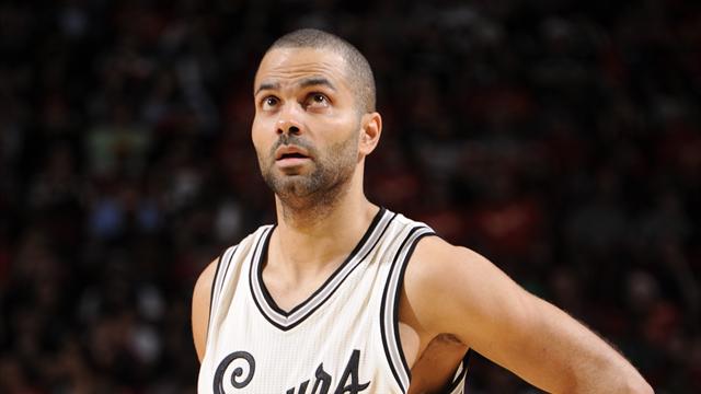 Porté par Harden, Houston éteint San Antonio et Parker