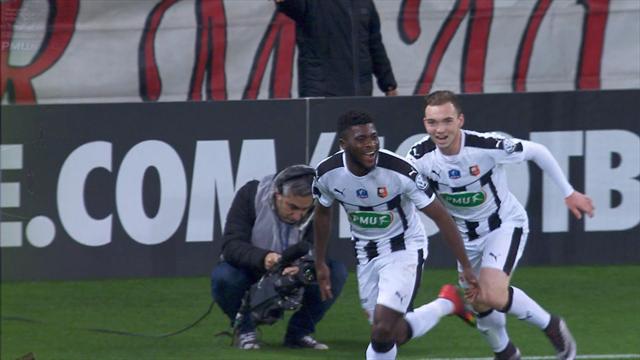 Un petit hors-jeu qui change tout : le but égalisateur de Rennes en vidéo
