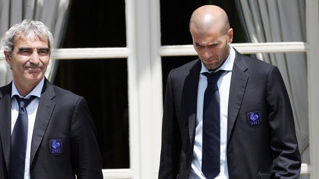 Pour Domenech, Zidane est "un mythe" mais pas "un gentil mec"