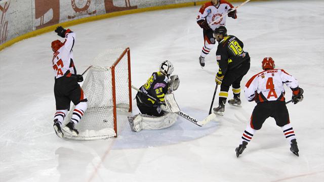 Vuelve la Liga Nacional de Hockey Hielo con las espadas en todo lo alto