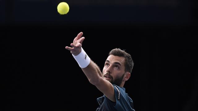 Paire continue à gagner et attend Wawrinka en demie