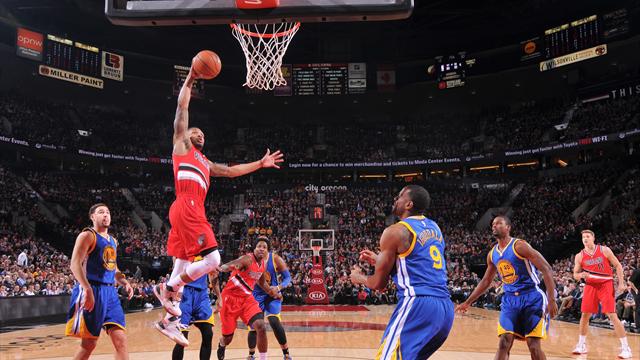 Vidéo - Dunks en folie et vista de Curry... Voici le top 10 de la nuit