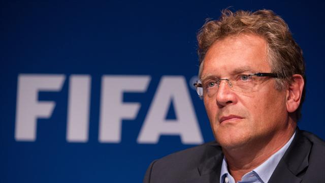 Suspendu 12 ans, Valcke paie le prix fort