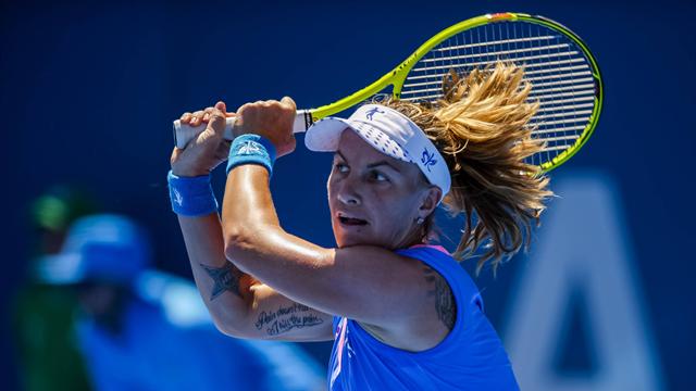 Кузнецова выиграла турнир в Сиднее