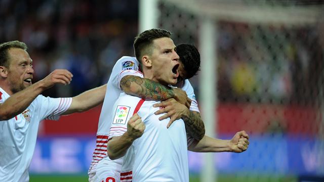 Un doublé de Gameiro et un but de Rami mettent Seville sur de bons rails