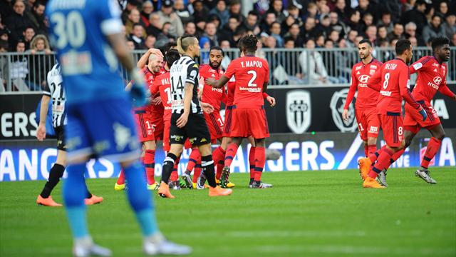 Efficace, Lyon empoche un succès précieux à Angers dans la course à l'Europe