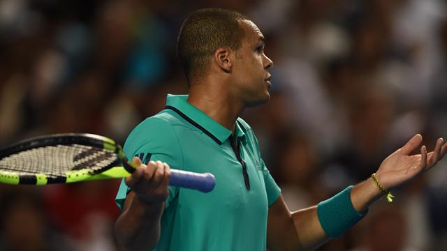 Battu par le 338e mondial, Tsonga tombe de très haut