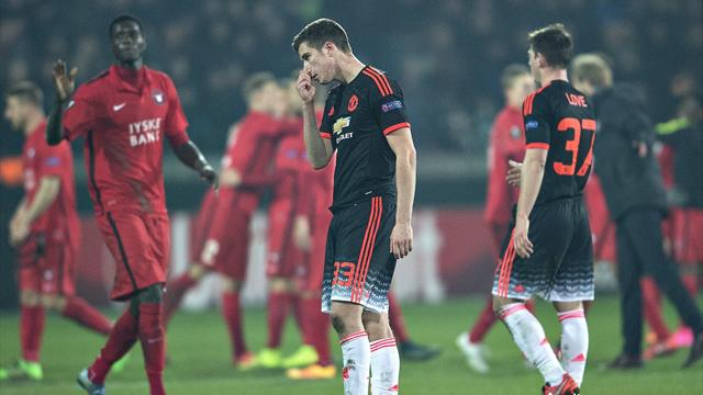 Man U et le Napoli tombent, Dortmund et Séville assurent, Valence passe ses nerfs sur le Rapid