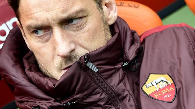 Après la sortie de Totti, Spalletti lui demande de rester chez lui
