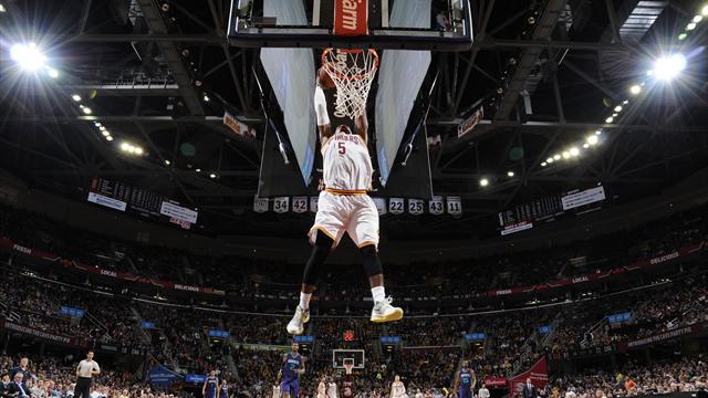 Holiday, Anderson et Cunningham s'amusent, Curry éblouit : le Top 10 de la nuit