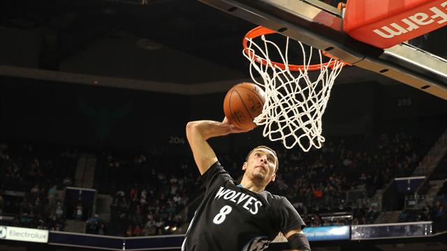 LaVine toujours bondissant, LeBron James toujours puissant : le Top 10 de la nuit