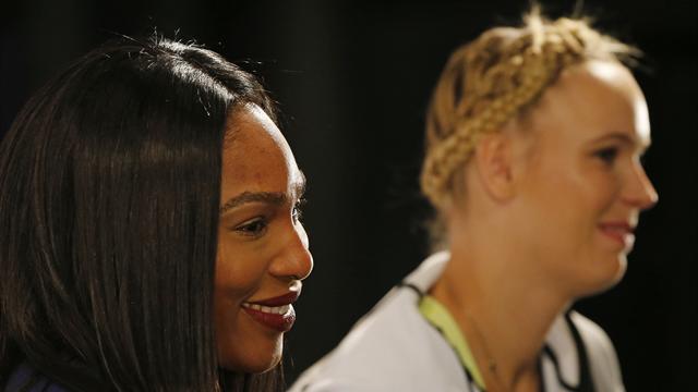 Williams salue le "courage" de Sharapova, Hénin s'interroge