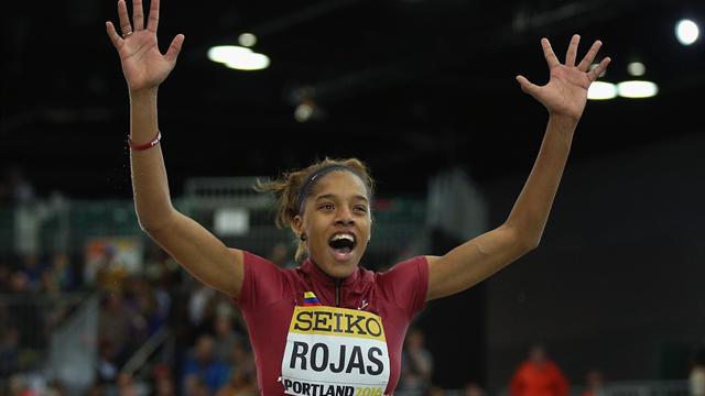 Rojas en or sur le triple saut