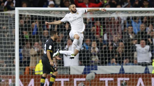 Benzema signe son retour d'une superbe demi-volée