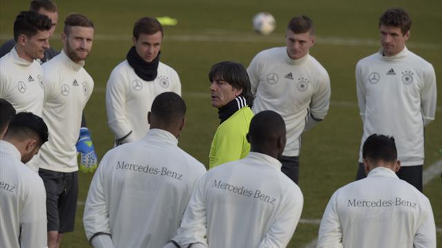 A quelques mois de l'Euro, les champions du monde ont quelques doutes