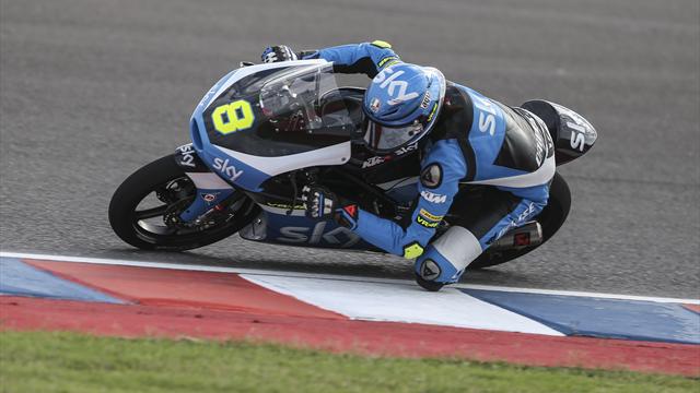 Moto3: McPhee anticipa la pioggia e centra la pole, Bulega secondo