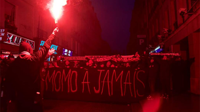 Le bel hommage d’ultras du PSG à Momo