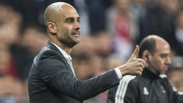 Grand seigneur, Guardiola associe Heynckes à la série inédite du Bayern
