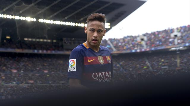 Neymar confirme avoir « reçu un coup de poing » à Grenade