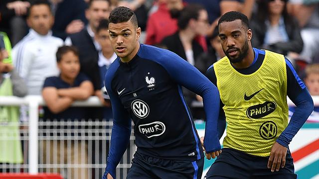 Ben Arfa régale à l’entraînement des Bleus (et fait des misères à Aréola)