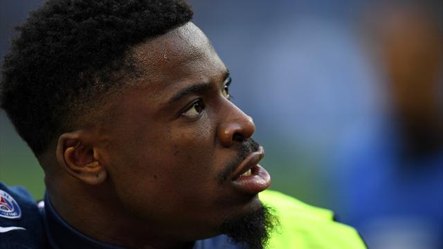 Garde à vue prolongée pour Aurier après une altercation avec la police