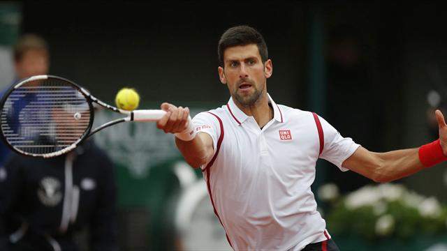 Djokovic a repris le dessus contre Bautista Agut, avant une nouvelle interruption