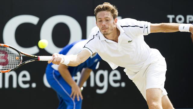 Mahut à un pas de la passe de trois