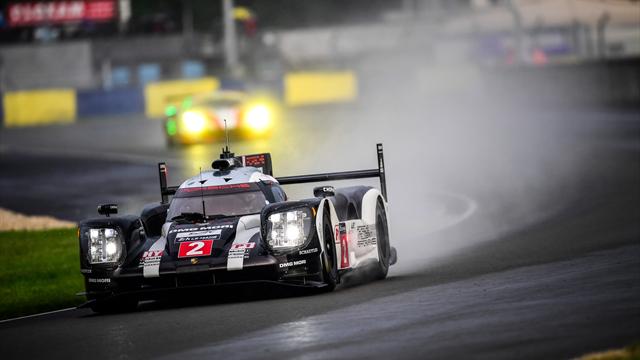 Le départ a été donné au Mans : sous la pluie et derrière la safety car