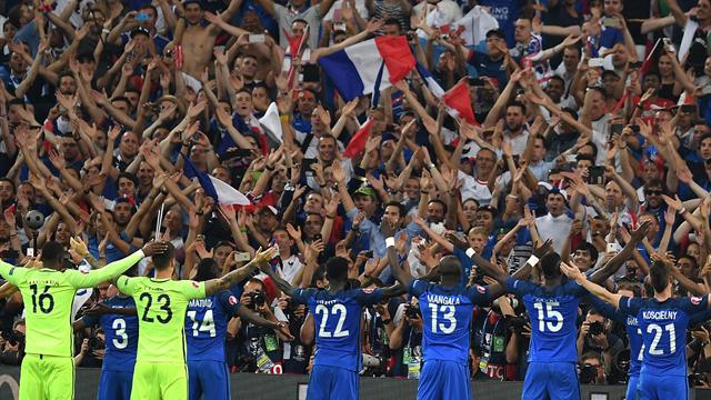 Frissons garantis : le clapping impressionnant des Bleus au Vélodrome