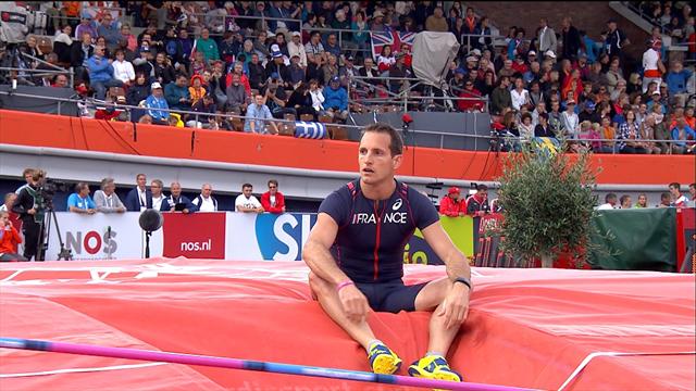 Lavillenie crashes out of pole vault final on opening height Lavillenie crashes out of pole vault final on opening height