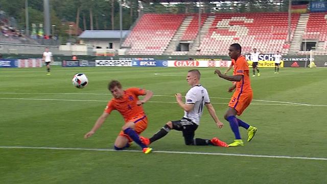 U19-EM: Ochs bringt DFB-Team mit 1:0 in Führung U19-EM: Ochs bringt DFB-Team mit 1:0 in Führung
