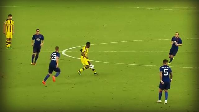 Un joueur dans le vent, un autre sur les fesses : Dembélé a humilié MU avec un but dingue