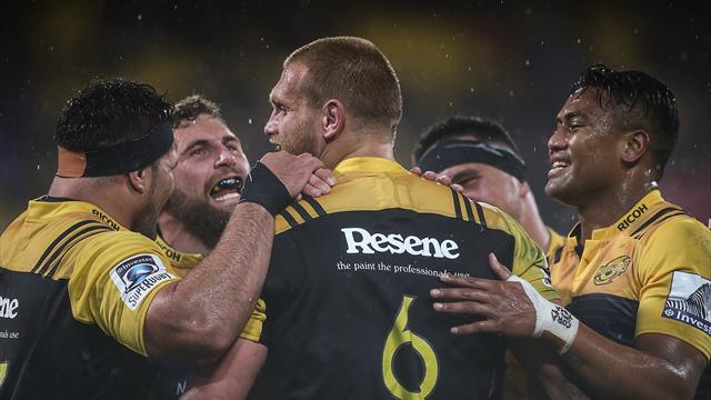 41 points et un fanny sous la pluie : les Hurricanes ont humilié les Sharks