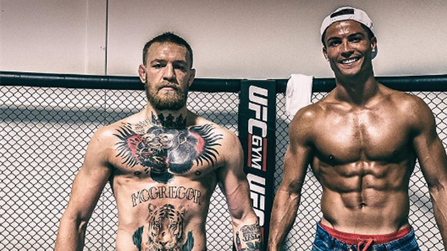 Pendant ses vacances, Ronaldo s’exhibe avec une star de l’UFC (et il n’a rien à lui envier)