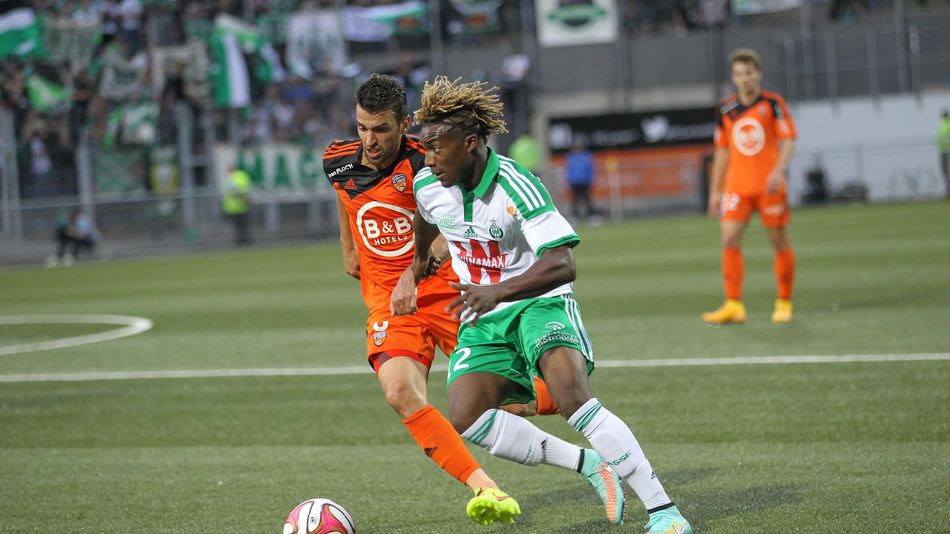 Allan Saint-Maximin sous le maillot de Saint-Etienne en 2014