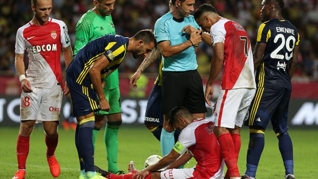 Passeur puis buteur, Falcao a dû céder sa place prématurément