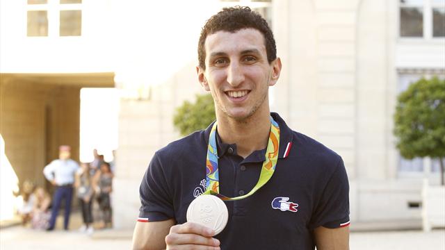 Oumiha : "Je n'ai pas de mot pour décrire la boxe, c'est tellement magnifique" Oumiha : "Je n'ai pas de mot pour décrire la boxe, c'est tellement magnifique"