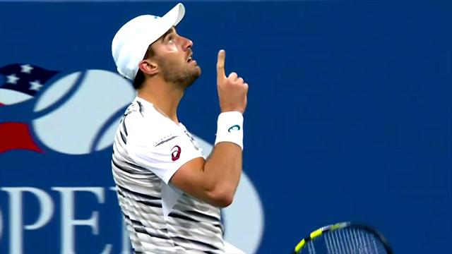 Jet-lagged Johnson limps to Houston clay court victory