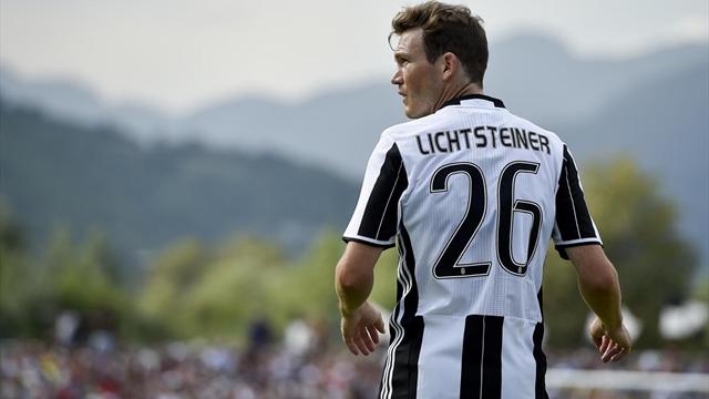 La Juventus esclude dalla lista UEFA Lichtsteiner e Pjaca