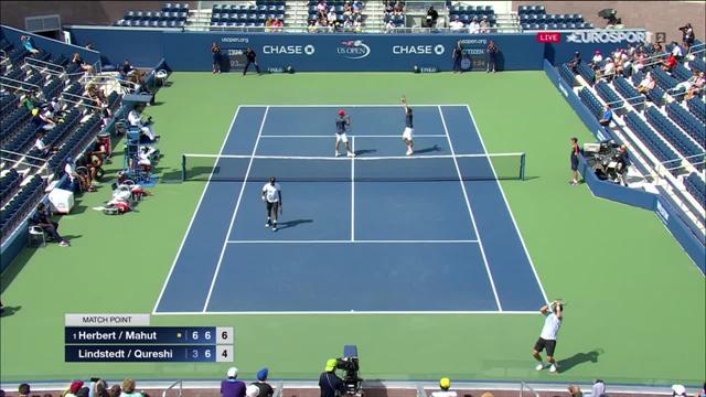 Mahut et Herbert filent en demies
