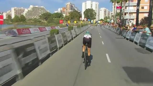 Froome a mis une claque à ses rivaux : son arrivée en vidéo Froome a mis une claque à ses rivaux : son arrivée en vidéo