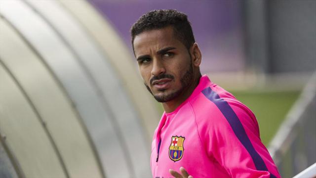 Benfica, Barcelona'dan Douglas'ı kiraladı
