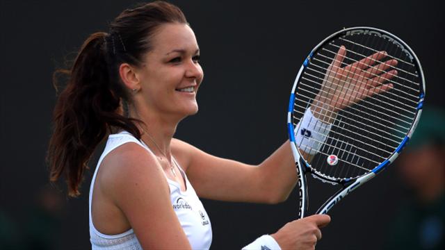 Agnieszka Radwanska eases into semi-finals